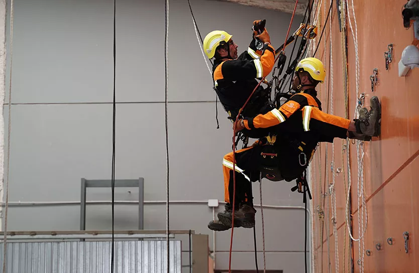 συνοδευόμενη κατάβαση εναερίτη στα πλαίσια διάσωσης